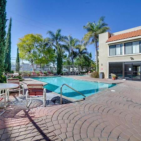 Long Beach Unit With Balcony And Pool Less Than 1 Mi To Ocean! Exterior foto