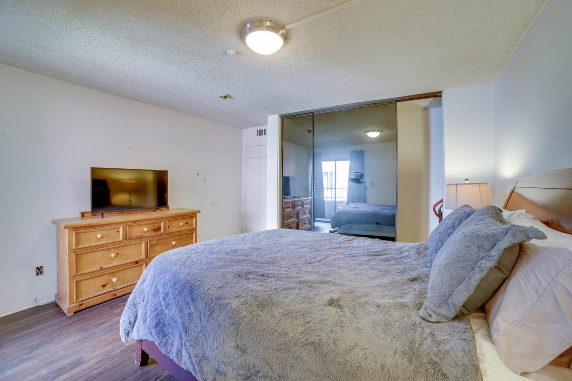 Long Beach Unit With Balcony And Pool Less Than 1 Mi To Ocean! Exterior foto