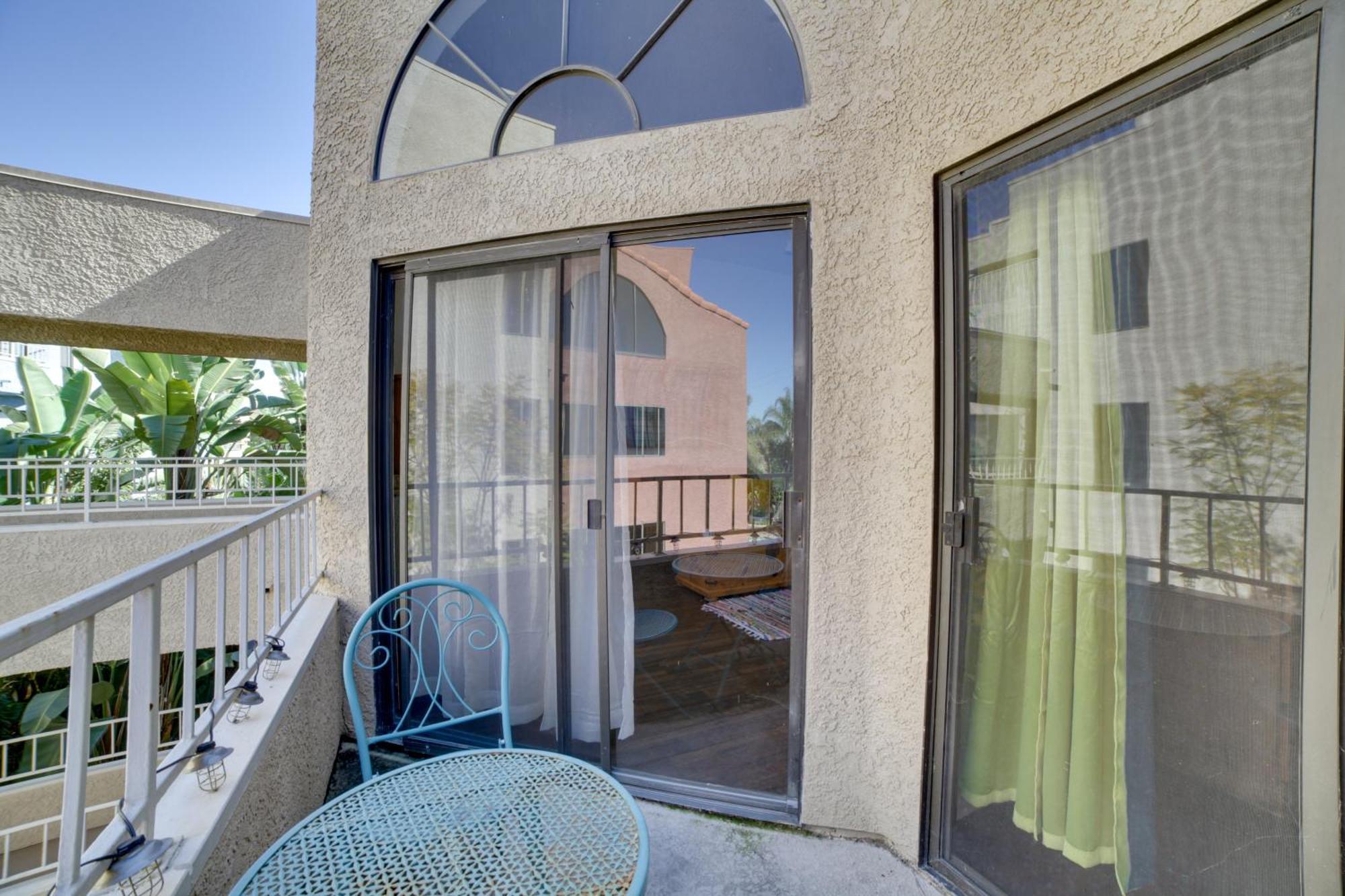 Long Beach Unit With Balcony And Pool Less Than 1 Mi To Ocean! Exterior foto